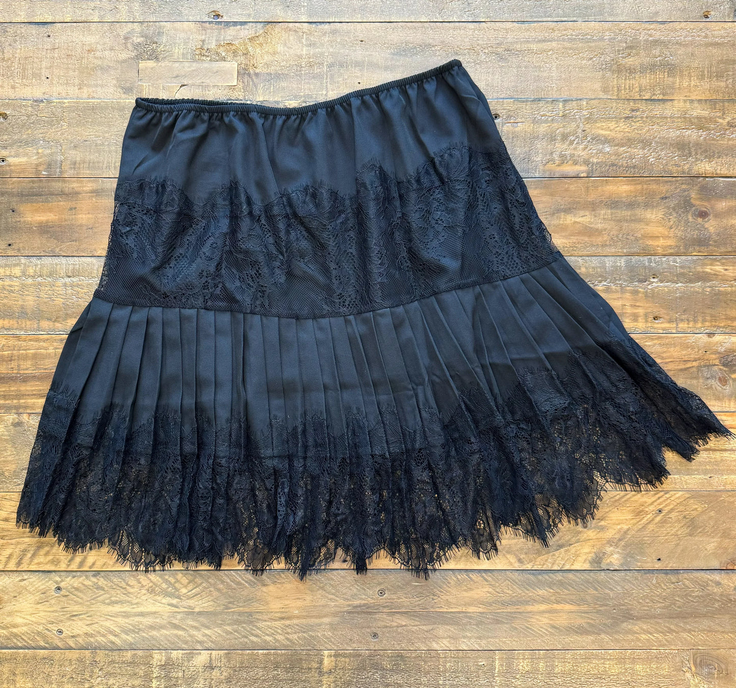 PREORDER: Viviane Lace Slip Skirt in Two Colors